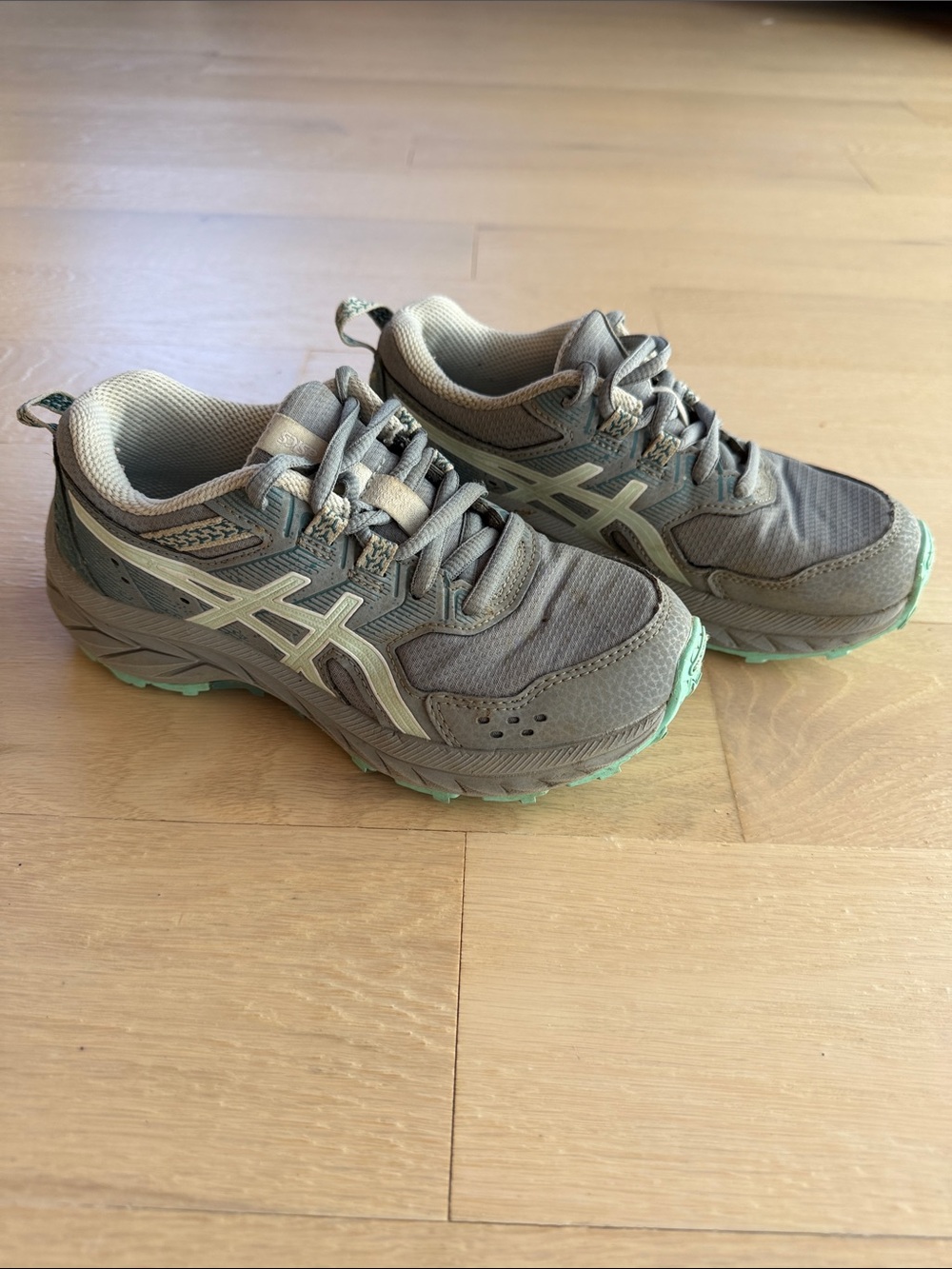 asics - Picture 3 of 11